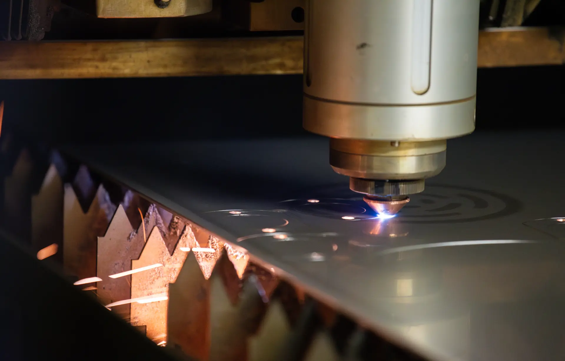 Taglio Laser 2D Hero Image